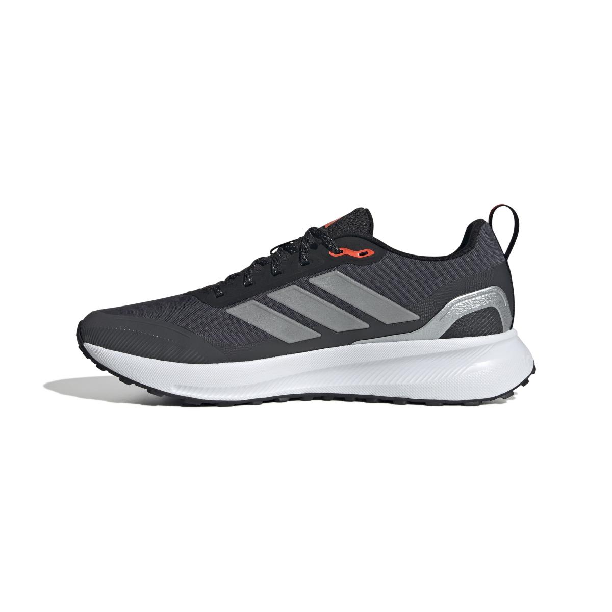 product/a/d/adidas_ji4084_5_footwear_photography_side_medial_center_view_white.jpg