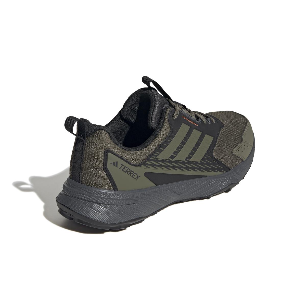 product/a/d/adidas_ji4285_7_footwear_photography_back_lateral_top_view_white-nw091625.jpg