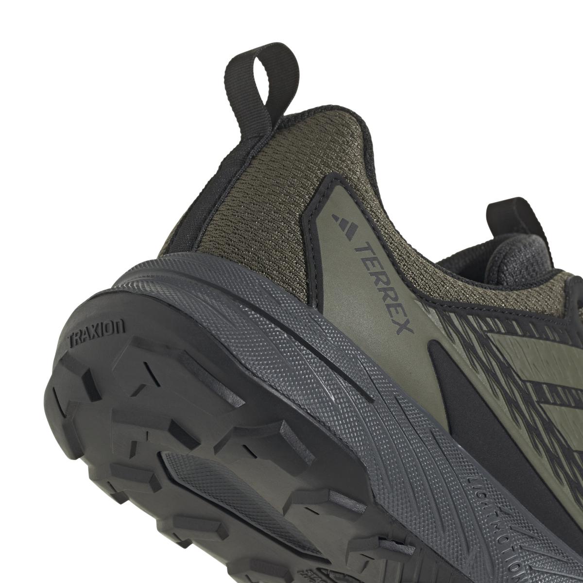 product/a/d/adidas_ji4285_8_footwear_photography_detail_view_1_white-nw091625.jpg