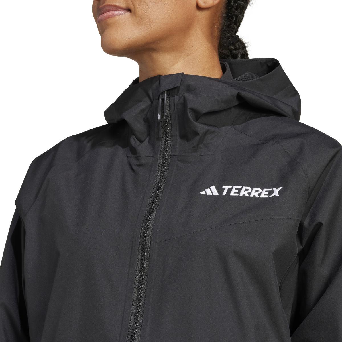 product/a/d/adidas_jn8813_5_apparel_on_model_detail_view_1_white.jpg