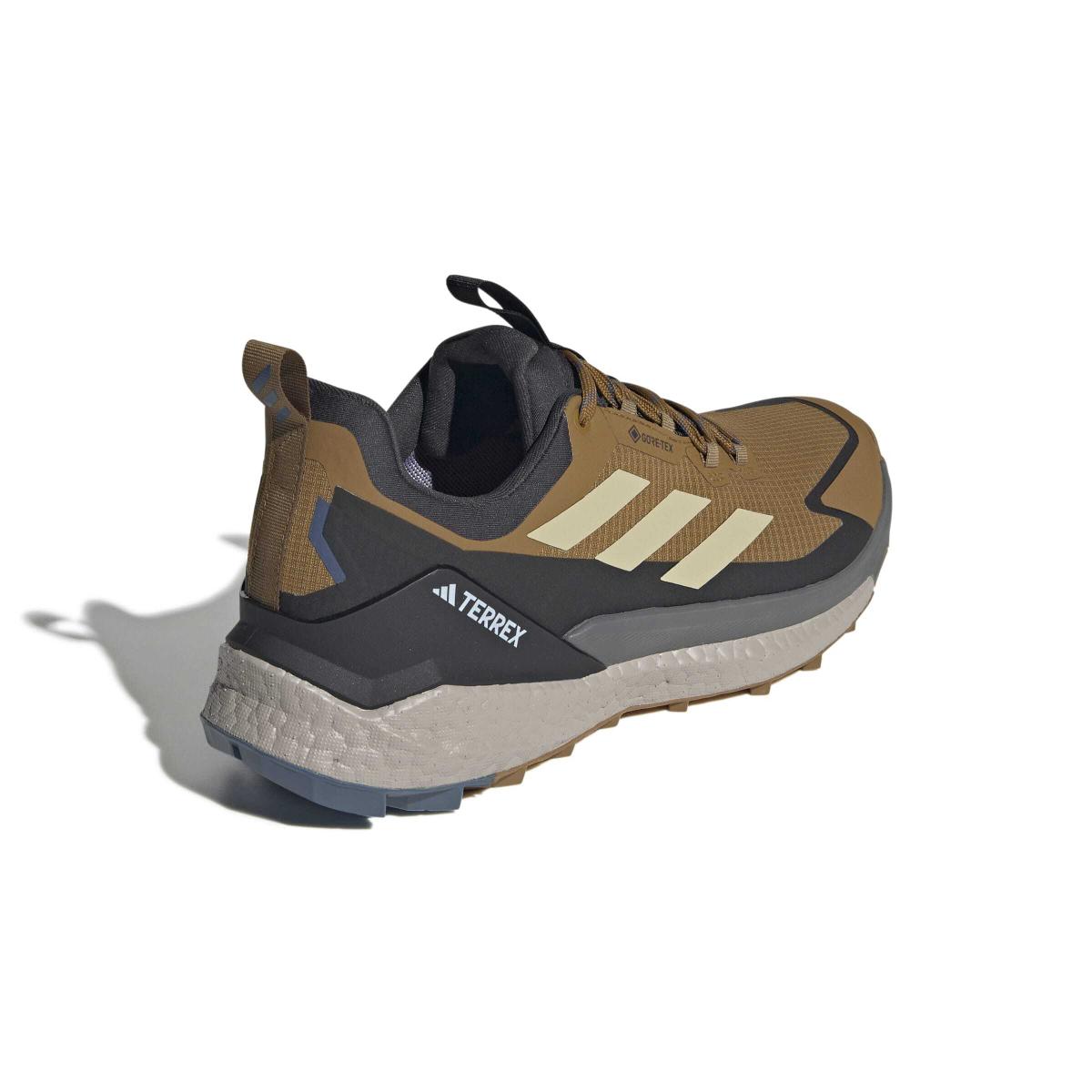 product/a/d/adidas_jp5611_7_footwear_photography_back_lateral_top_view_white-nw091625.jpg