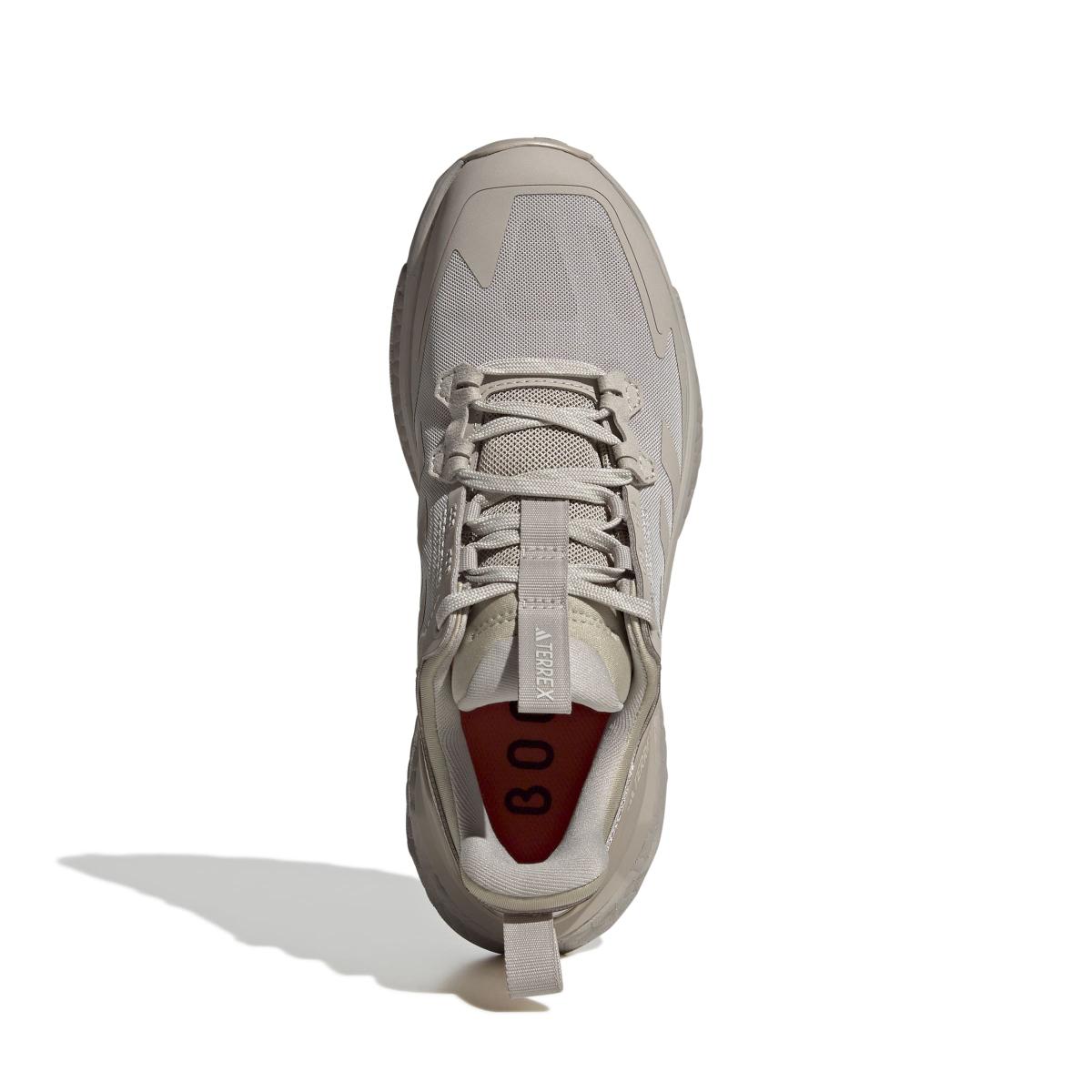 product/a/d/adidas_jp5612_3_footwear_photography_top_portrait_view_white-nw091625.jpg