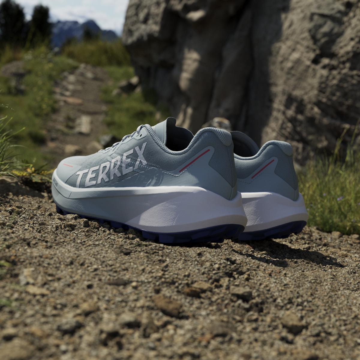 product/a/d/adidas_jp7255_19_footwear_photography_heromrktng_view_6-nw091625.jpg