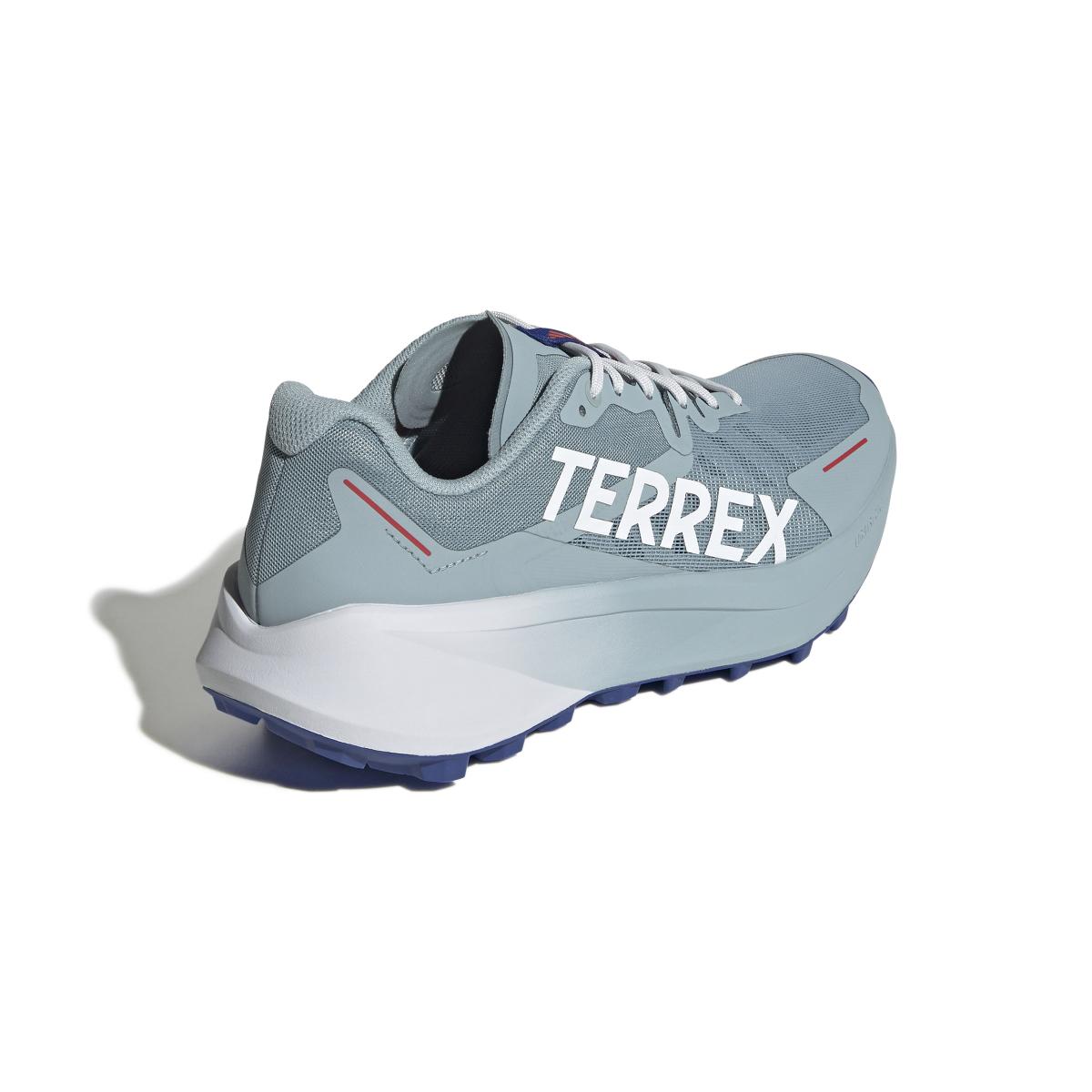 product/a/d/adidas_jp7255_7_footwear_photography_back_lateral_top_view_white-nw091625.jpg
