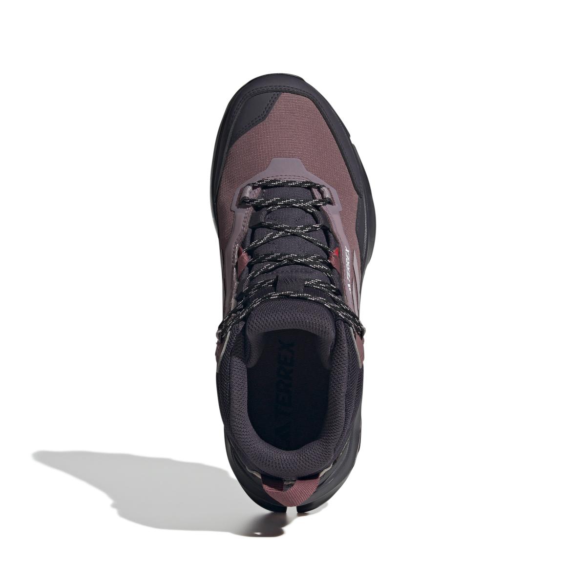product/a/d/adidas_jp7382_3_footwear_photography_top_portrait_view_white.jpg