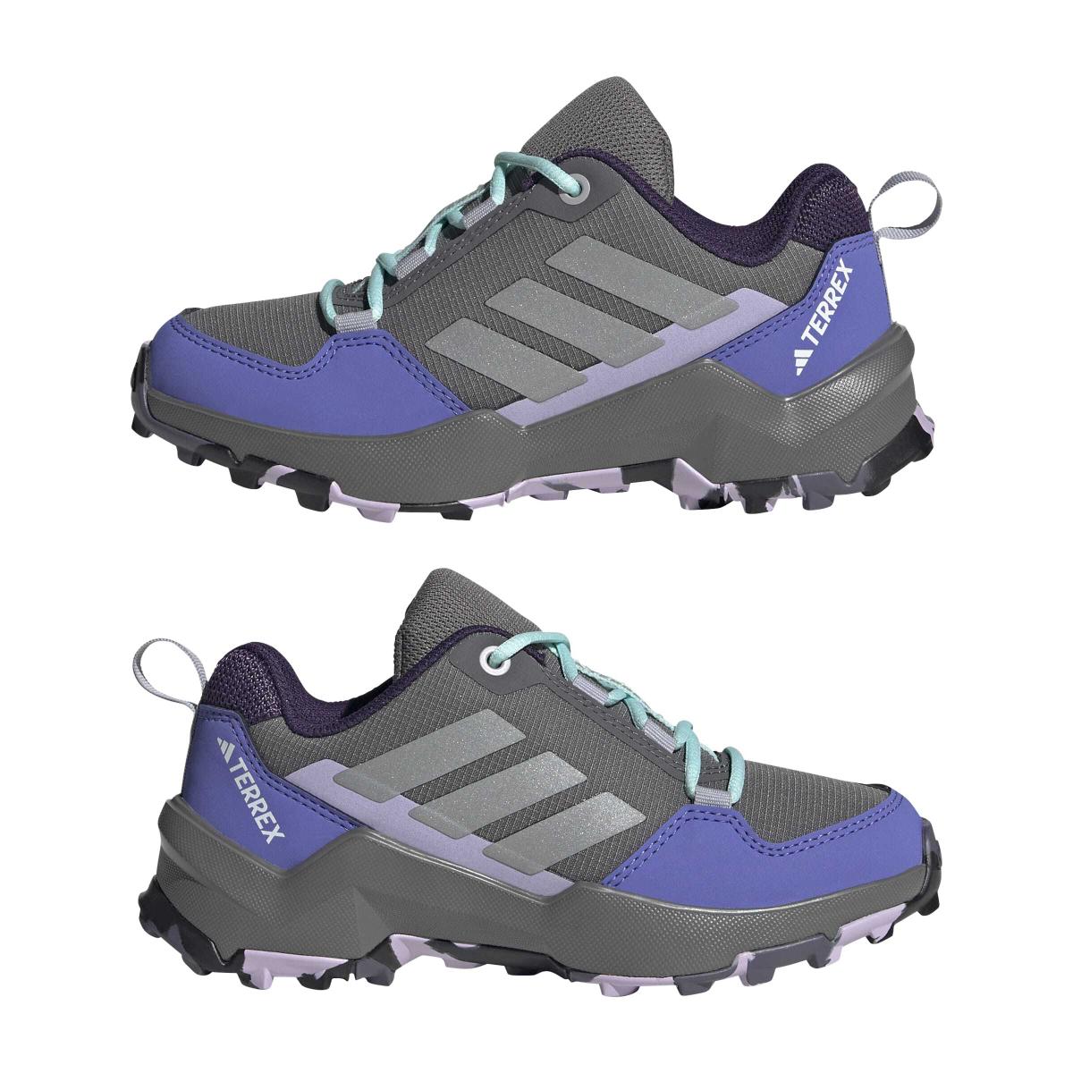 product/a/d/adidas_jq0633_10_footwear_photography_mirrored_pair_view_white-nw091625.jpg