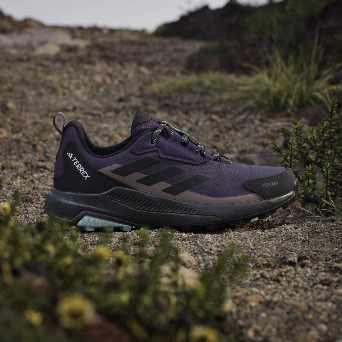 product/a/d/adidas_jq1613_16_footwear_photography_heromrktng_view_3-nw091625.jpg