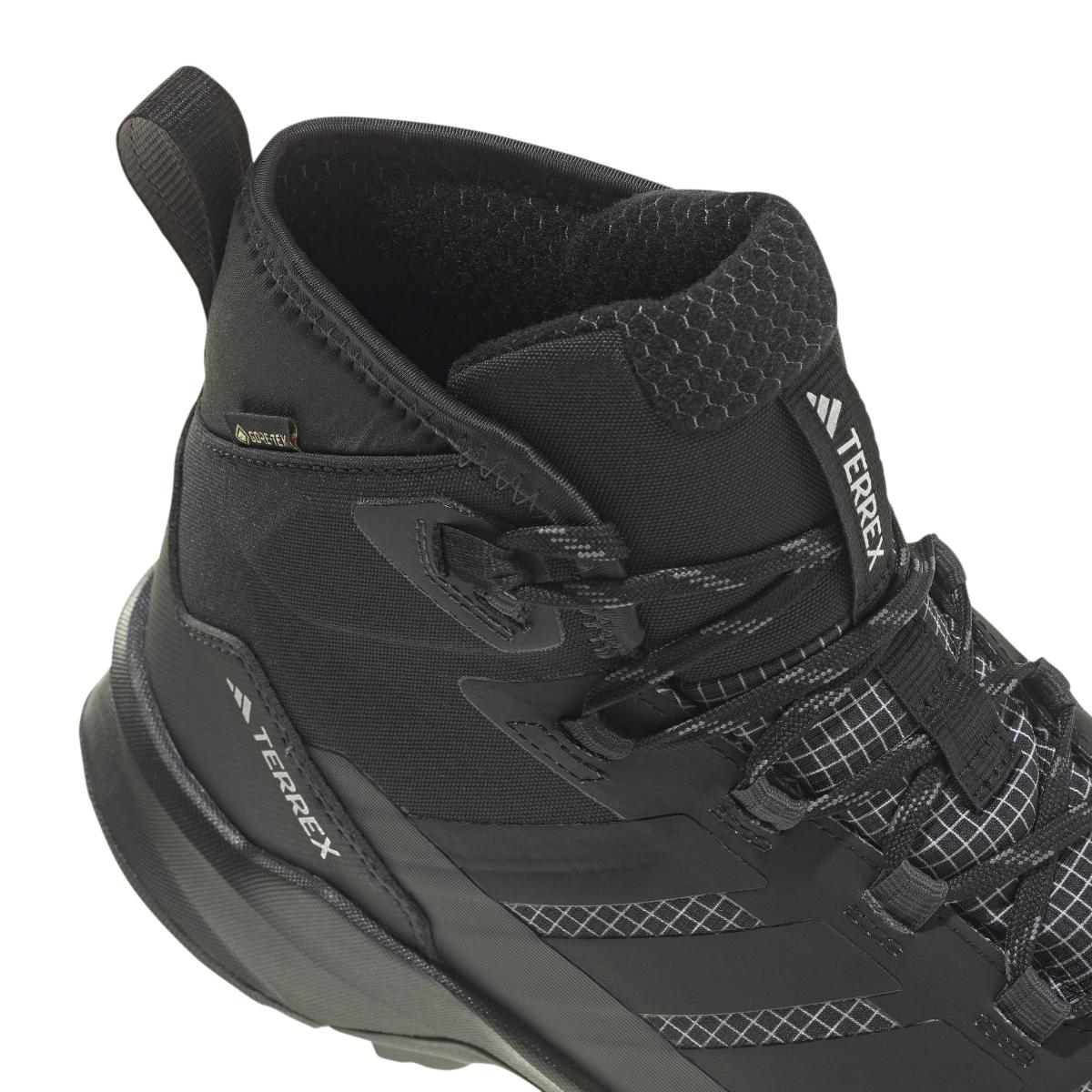 product/a/d/adidas_jq2205_cblack-cblack-carbon_8.jpg