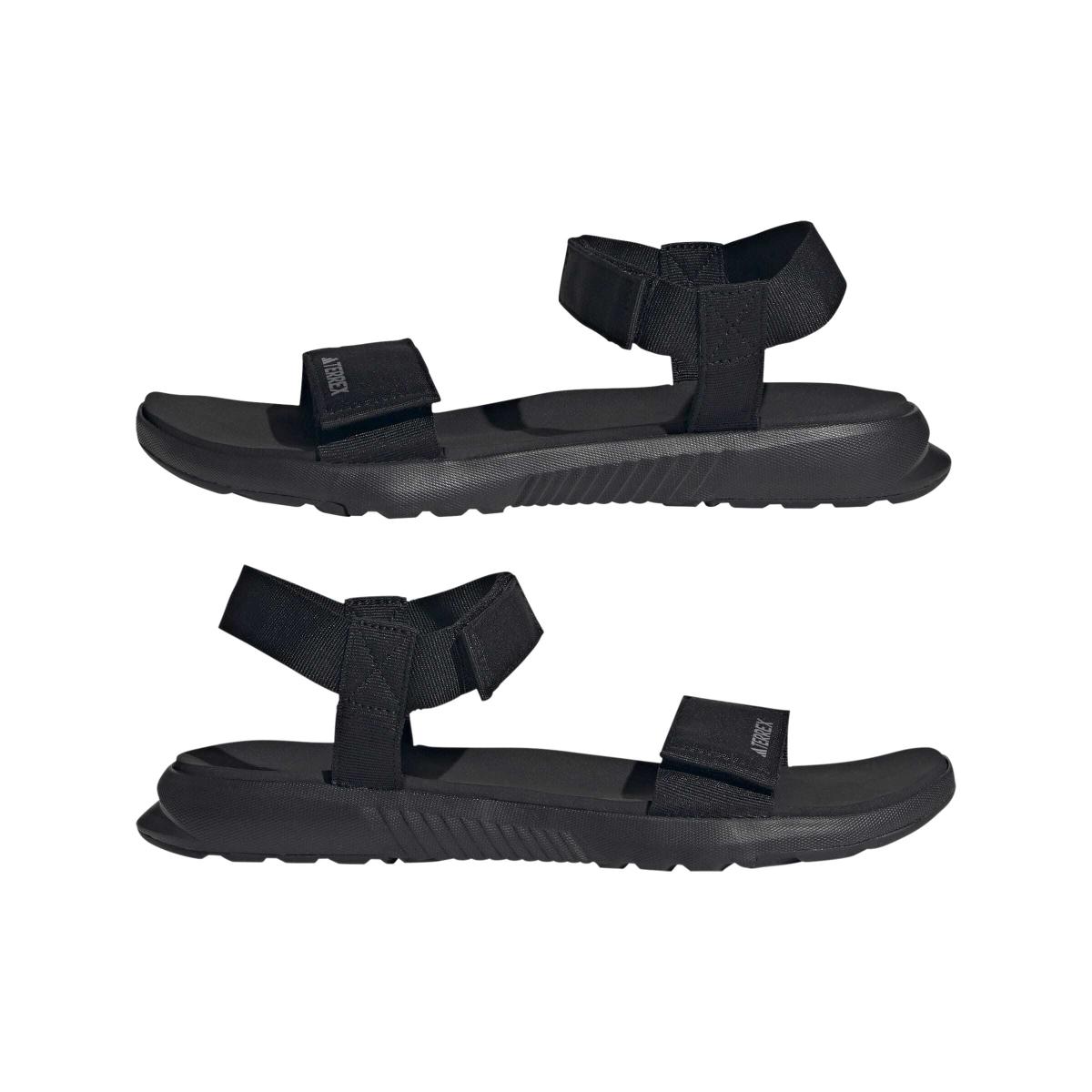 product/a/d/adidas_jq2571_10_footwear_photography_mirrored_pair_view_white.jpg