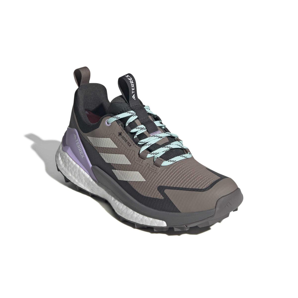 product/a/d/adidas_jq9912_6_footwear_photography_front_lateral_top_view_white-nw091625.jpg