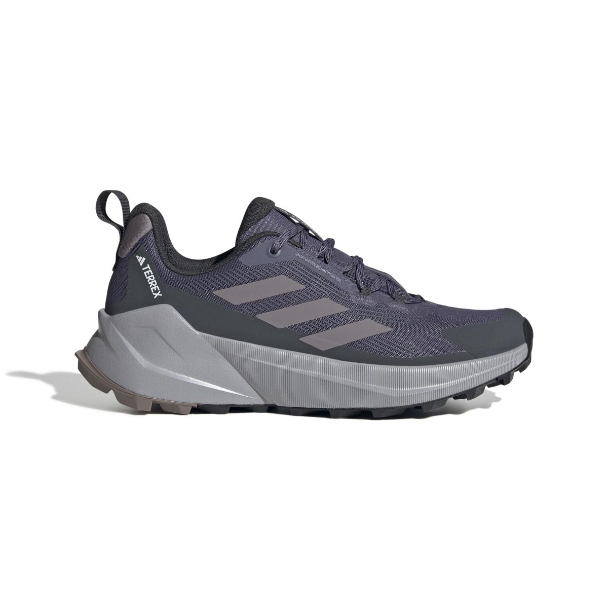 product/a/d/adidas_jq9922_1_footwear_photography_side_lateral_center_view_white-nw091625.jpg