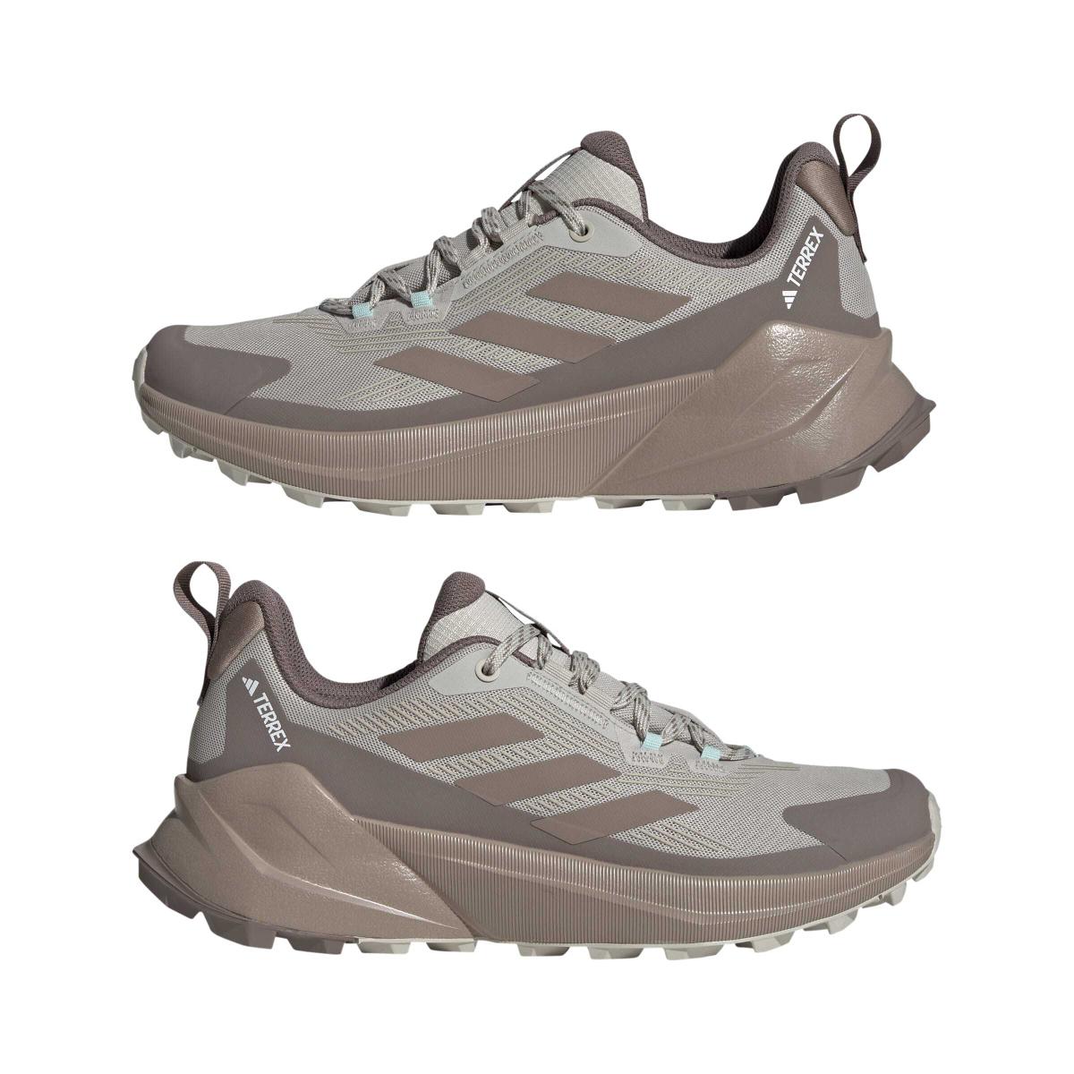 product/a/d/adidas_jq9923_10_footwear_photography_mirrored_pair_view_white-nw091625.jpg