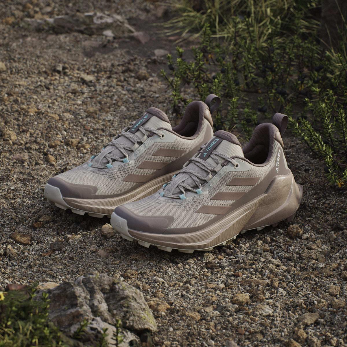 product/a/d/adidas_jq9923_17_footwear_photography_heromrktng_view_5-nw091625.jpg
