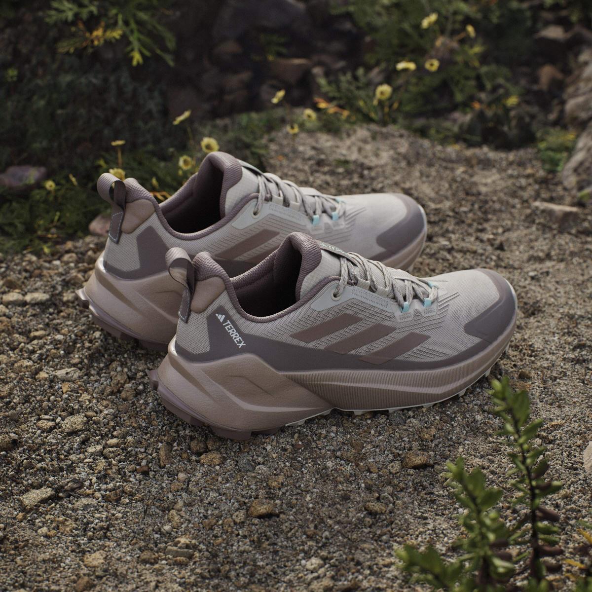 product/a/d/adidas_jq9923_18_footwear_photography_heromrktng_view_6-nw091625.jpg