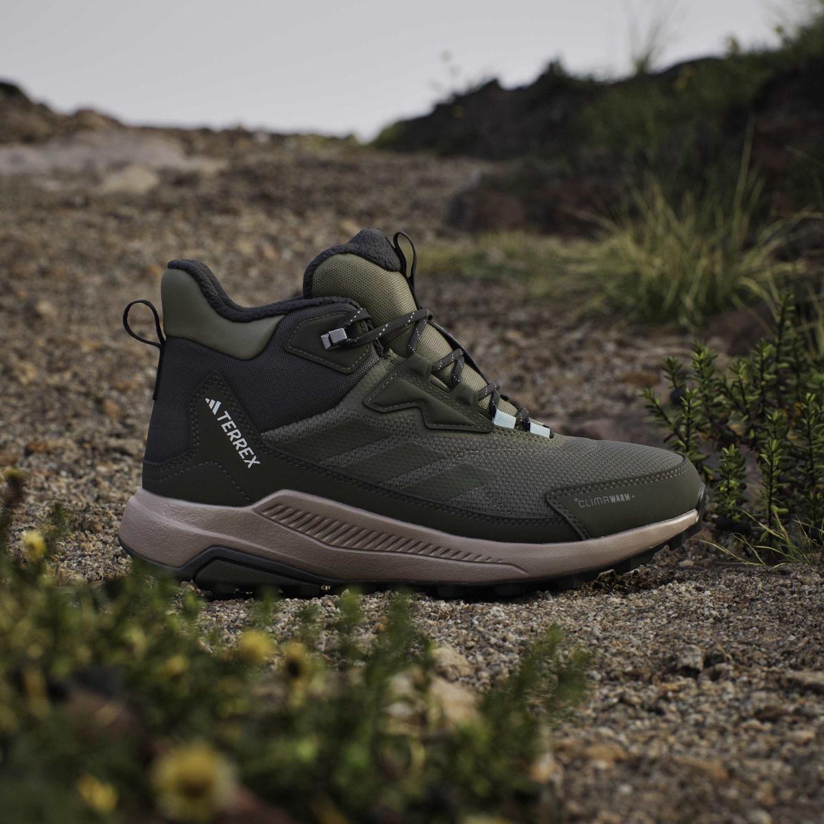 product/a/d/adidas_jq9951_15_footwear_photography_heromrktng_view_3-nw091625.jpg