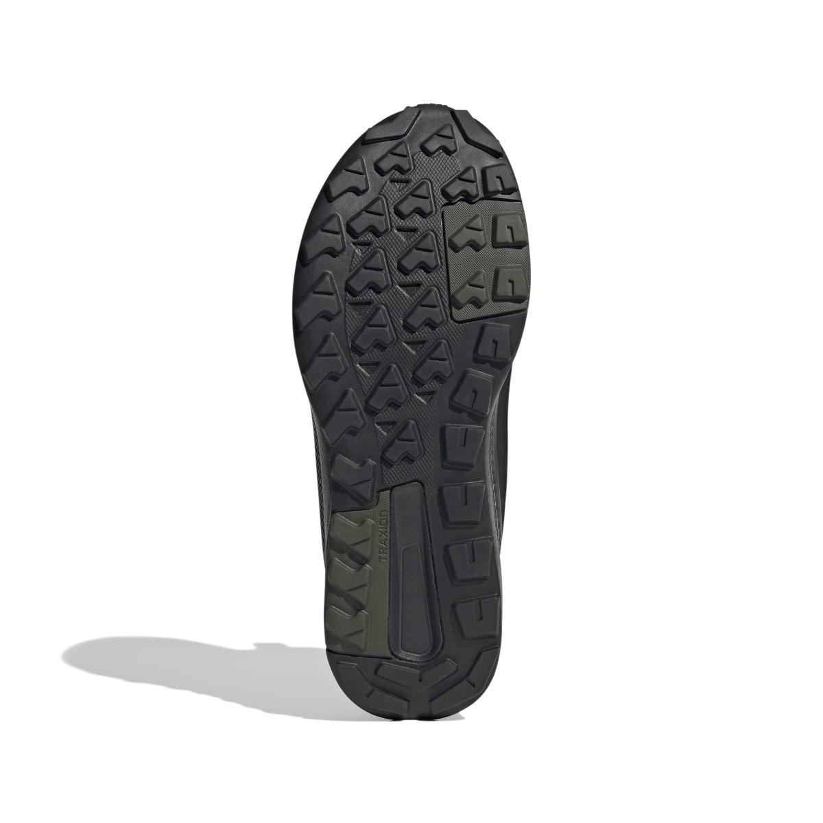 product/a/d/adidas_jq9952_4_footwear_photography_bottom_view_white-nw091625.jpg