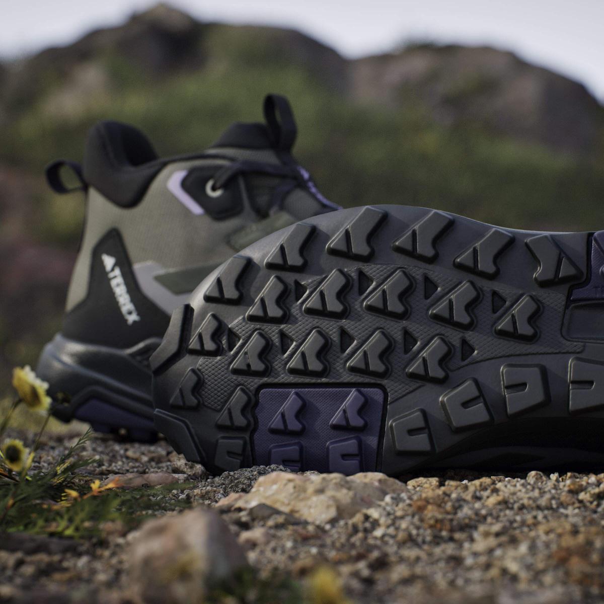 product/a/d/adidas_jq9965_olistr-ngtcar-cblack_21.jpg