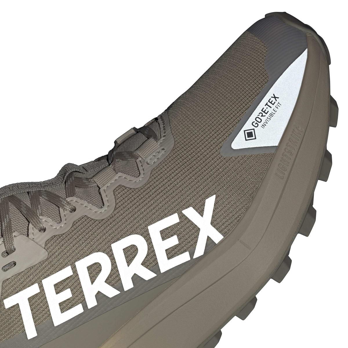 product/a/d/adidas_jr1507_13_footwear_photography_reflective_detail_white-nw091625.jpg