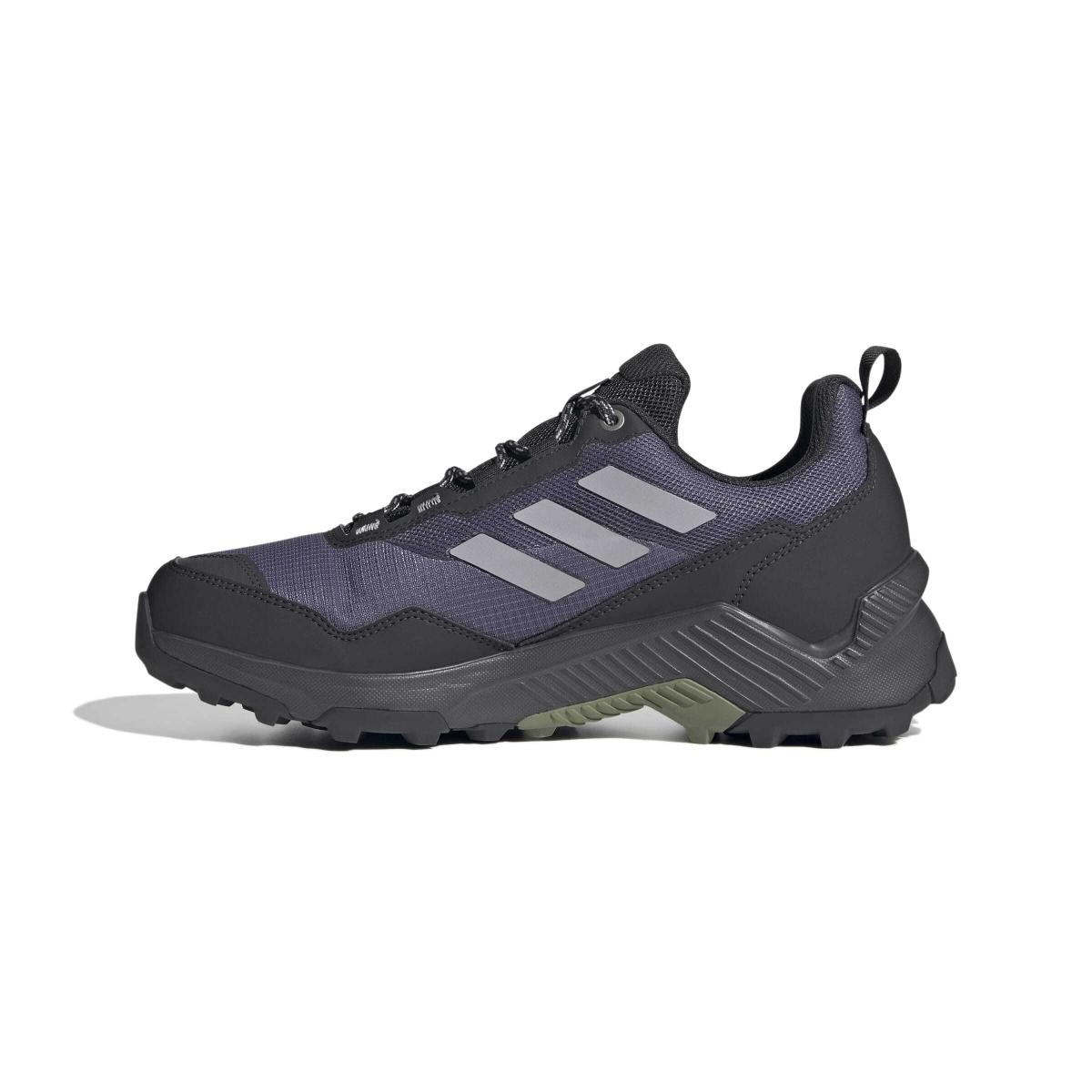product/a/d/adidas_jr2709_5_footwear_photography_side_medial_center_view_white-nw091625.jpg
