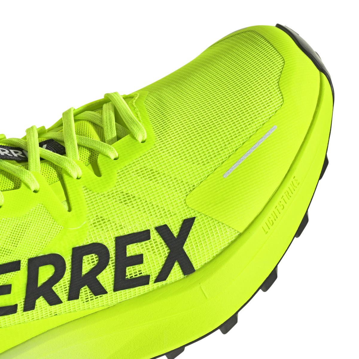product/a/d/adidas_jr5221_9_footwear_photography_detail_view_2_white.jpg