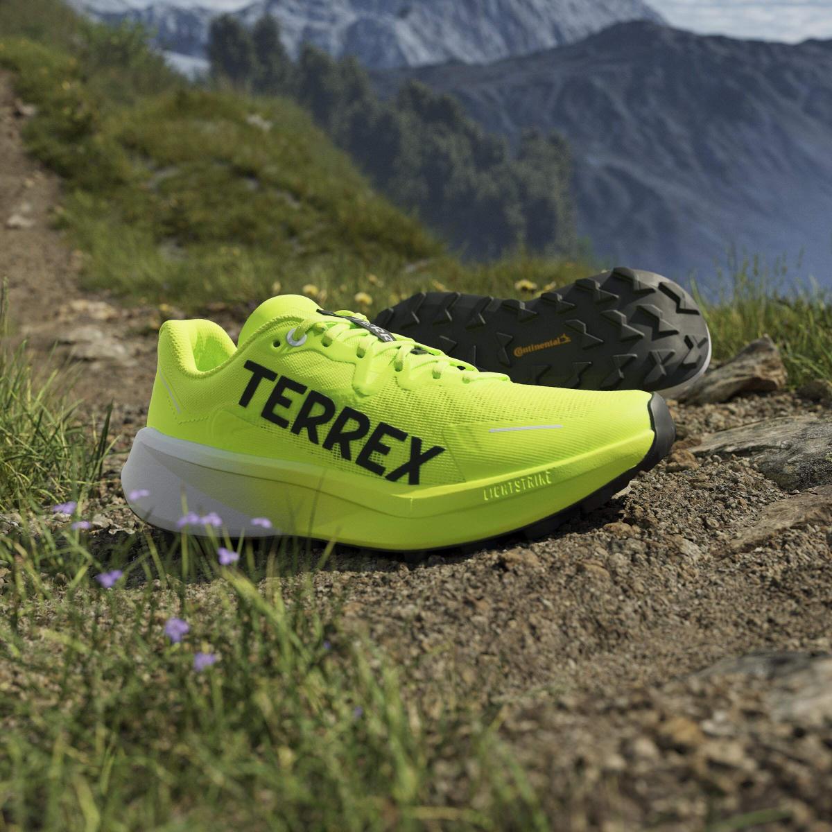 product/a/d/adidas_jr5222_21_footwear_photography_heromrktng_view_8-nw091725.jpg