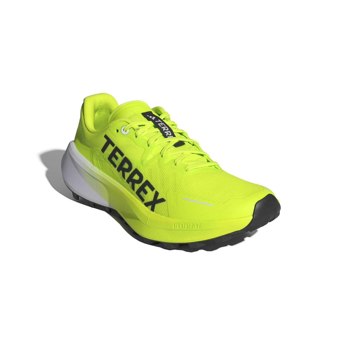 product/a/d/adidas_jr5222_6_footwear_photography_front_lateral_top_view_white-nw091725.jpg