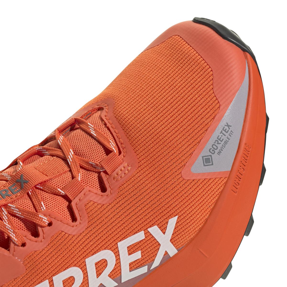 product/a/d/adidas_jr5241_8_footwear_photography_detail_view_1_white.jpg
