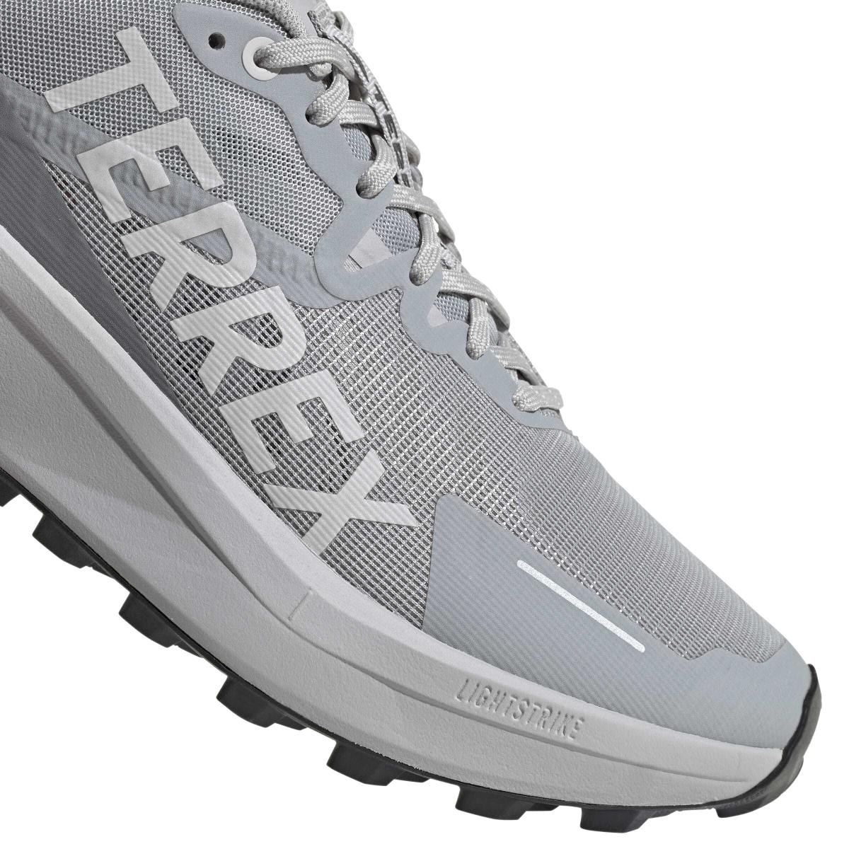 product/a/d/adidas_jr5244_9_footwear_photography_detail_view_2_white-nw091725.jpg