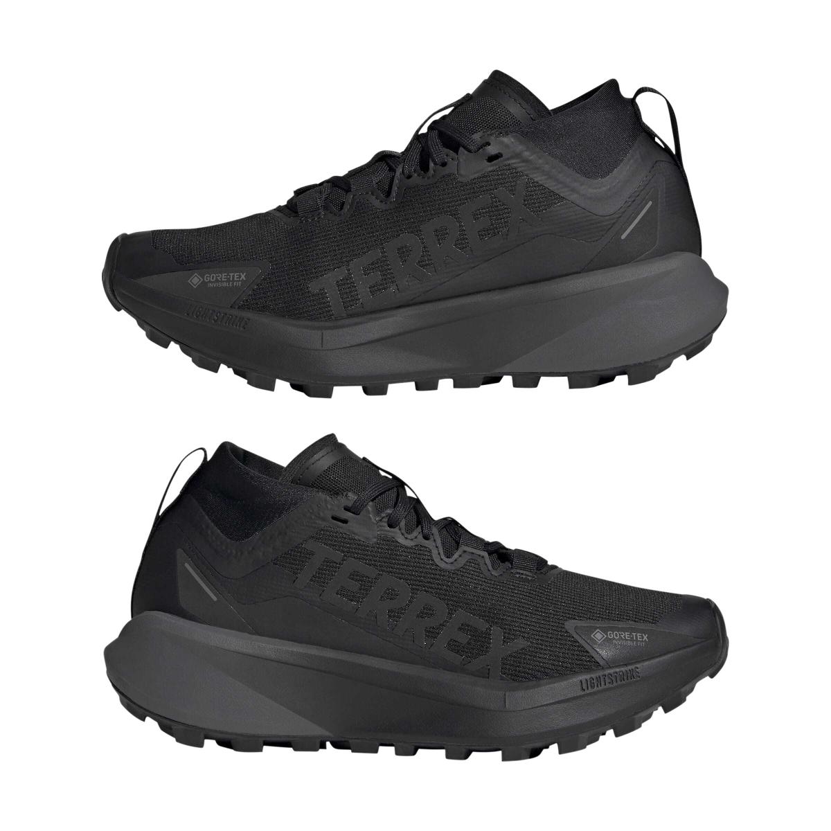 product/a/d/adidas_jr5247_10_footwear_photography_mirrored_pair_view_white-nw091725.jpg