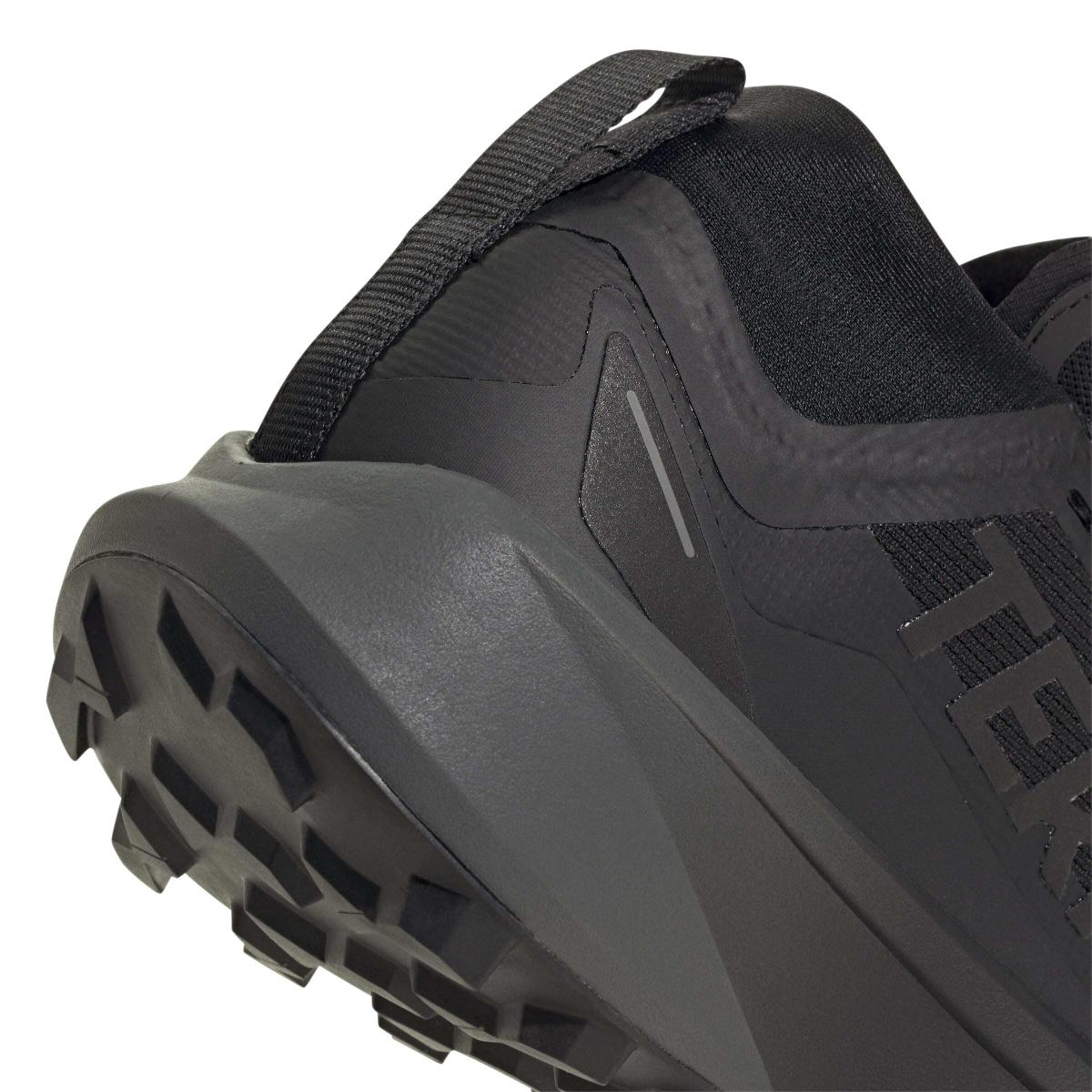 product/a/d/adidas_jr5247_8_footwear_photography_detail_view_1_white-nw091725.jpg