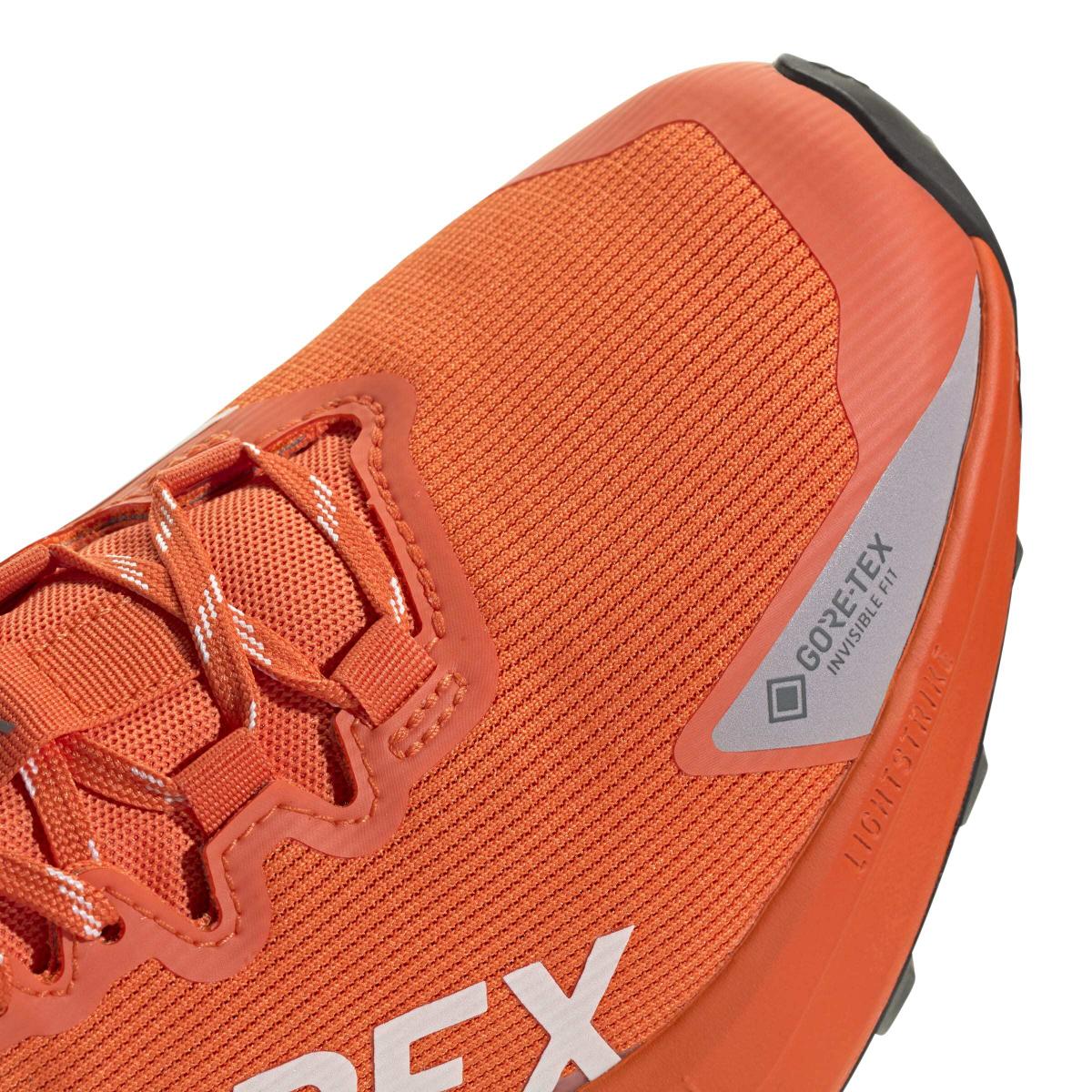 product/a/d/adidas_jr5248_8_footwear_photography_detail_view_1_white-nw091725.jpg