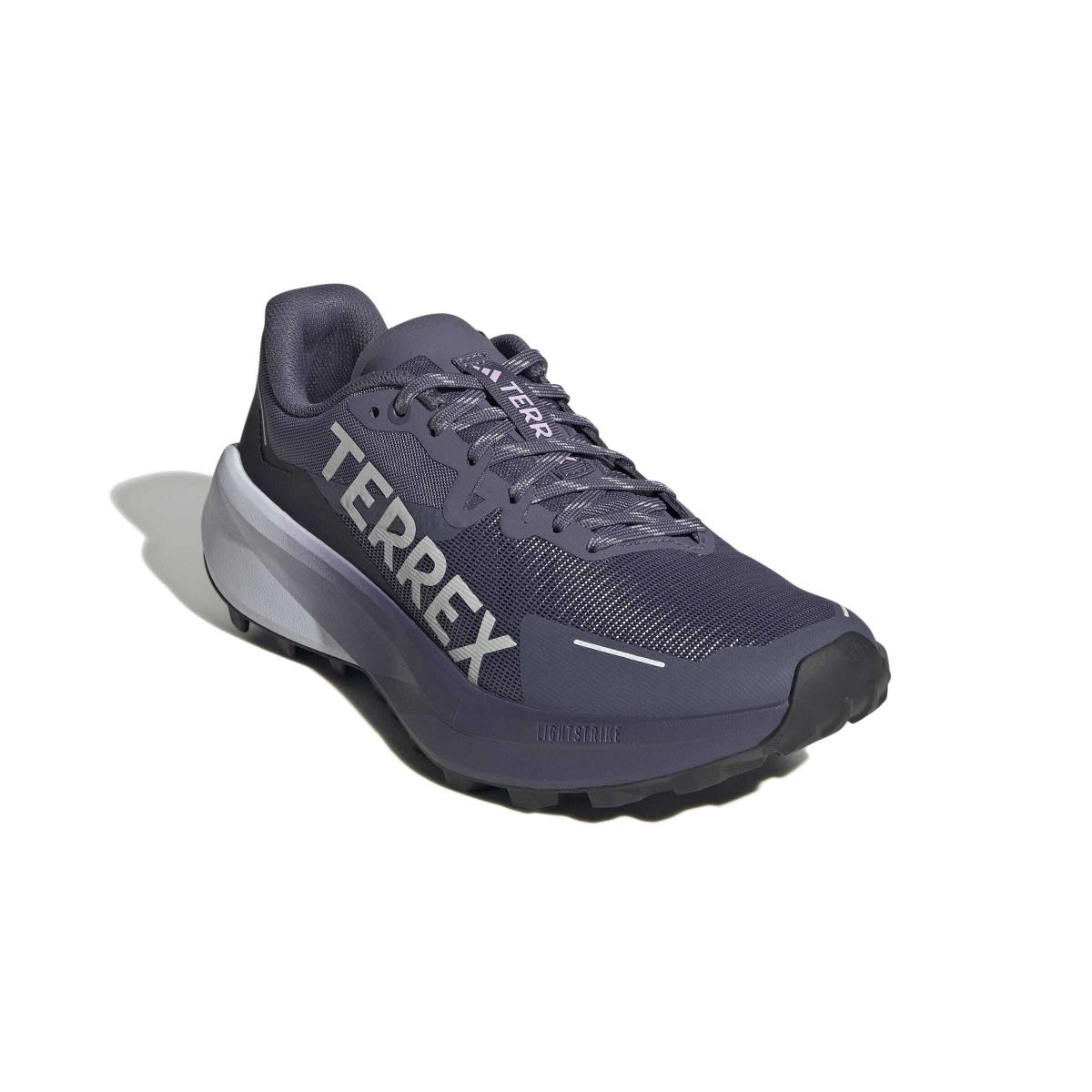 product/a/d/adidas_jr5251_6_footwear_photography_front_lateral_top_view_white-nw091725.jpg