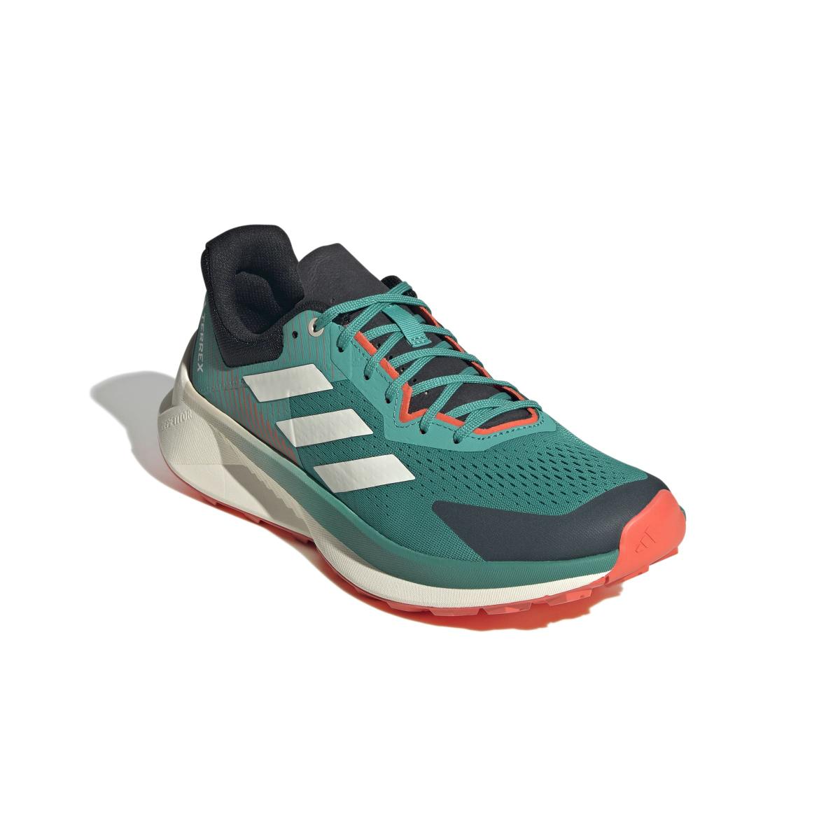 product/a/d/adidas_jr7066_6_footwear_photography_front_lateral_top_view_white-nw091725.jpg