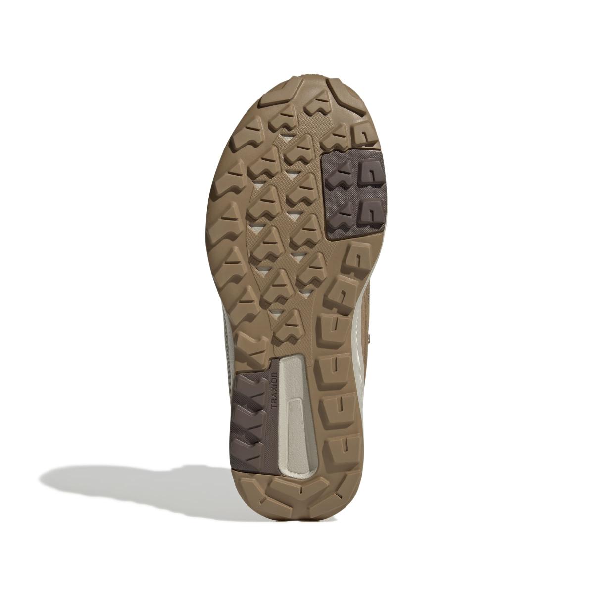 product/a/d/adidas_js1432_4_footwear_photography_bottom_view_white-nw091725.jpg