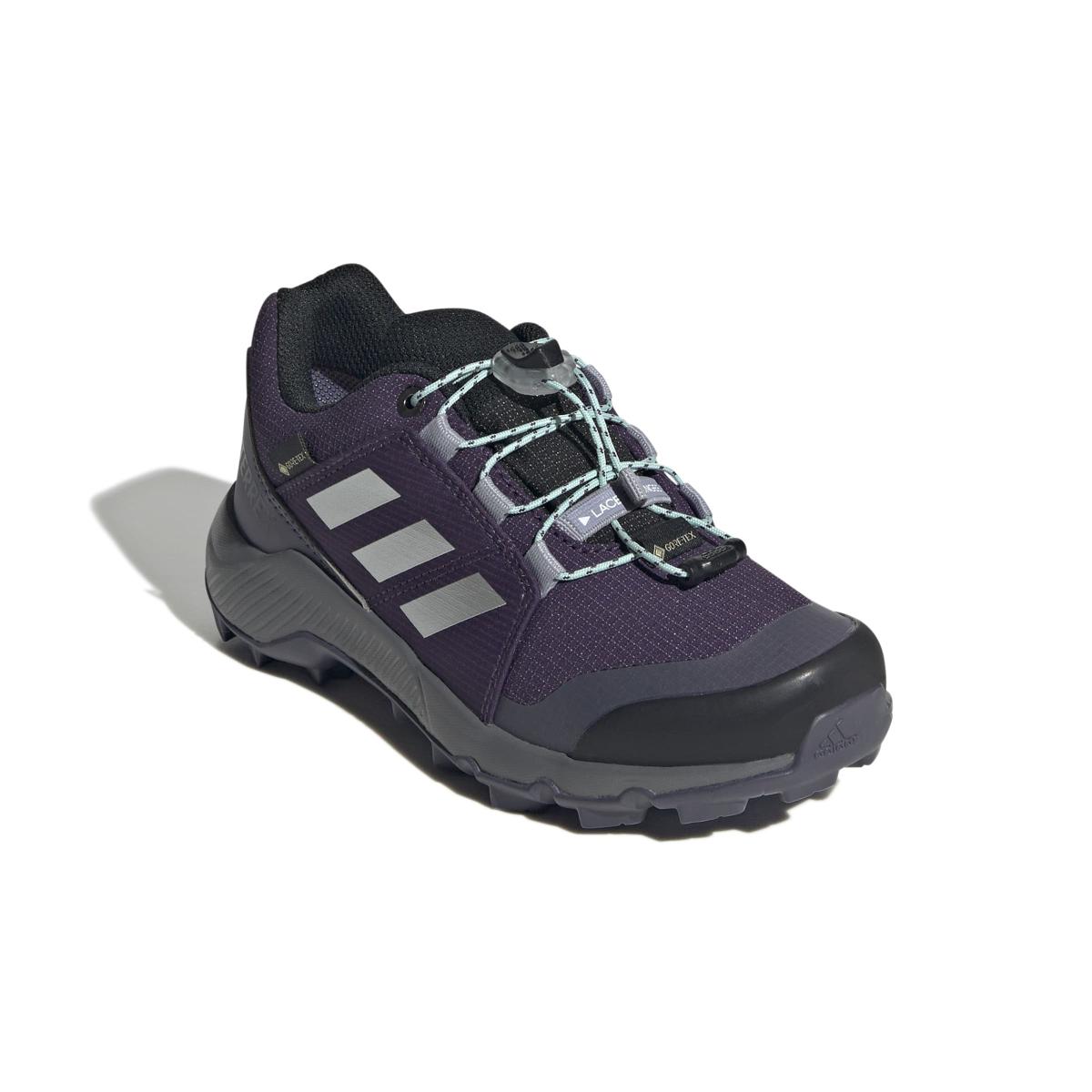 product/a/d/adidas_js2930_6_footwear_photography_front_lateral_top_view_white-nw091725.jpg