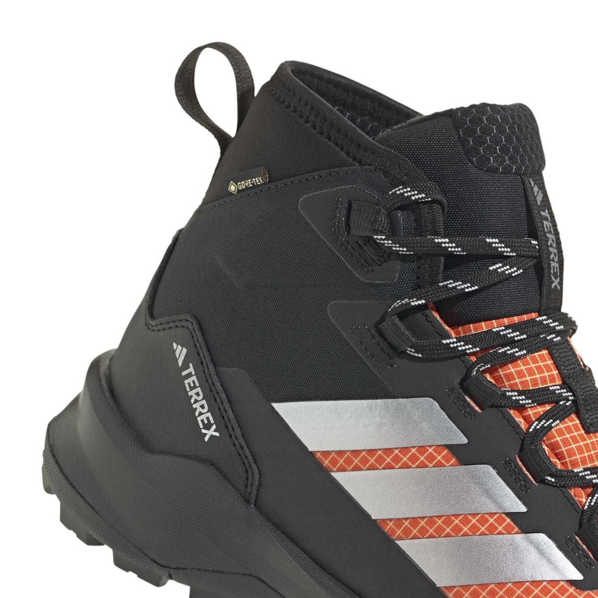 product/a/d/adidas_js3002_9_footwear_photography_detail_view_2_white-nw091725.jpg