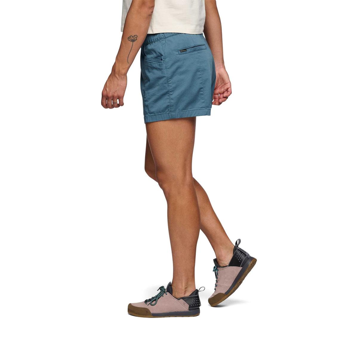 product/b/l/black-diamond_ap750144-4064_creek-blue_4.jpg