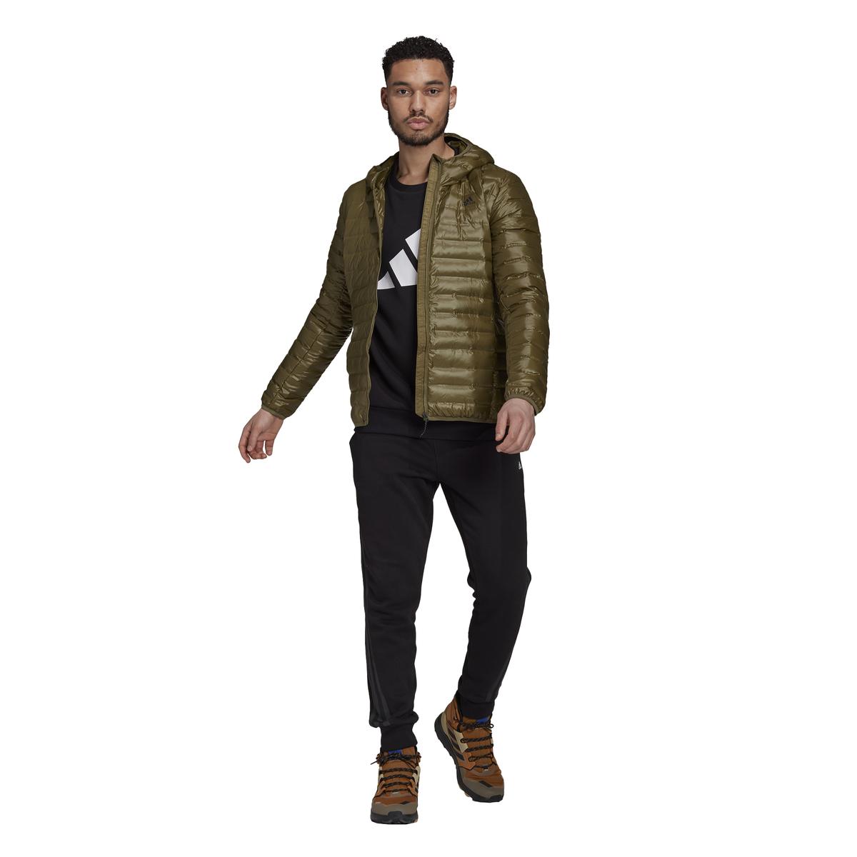 product/g/t/gt9222_app_on-model_standard-outfit_white.jpg