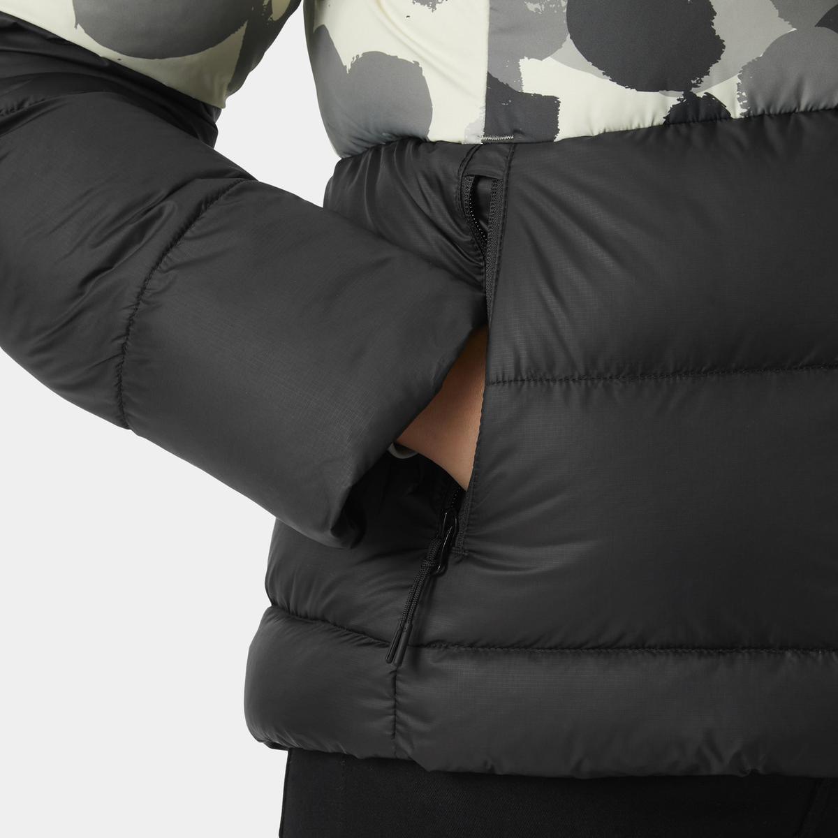 product/h/e/helly-hansen_53612-886_terrazzo-oversized-floral_5.jpg