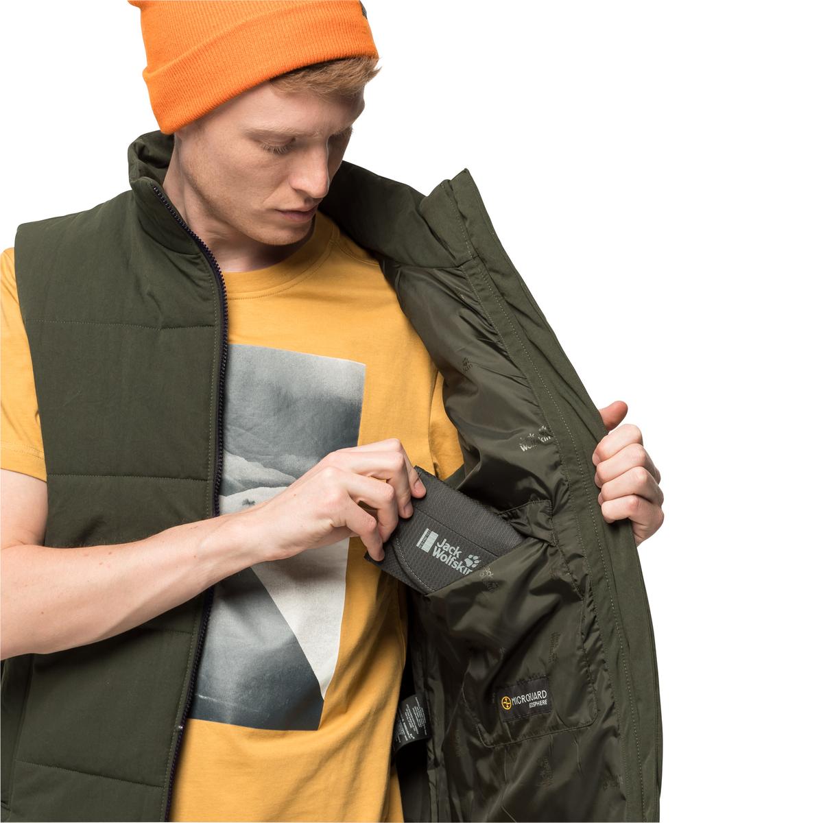 product/j/a/jack-wolfskin_1206401_4144_7-white-frost-vest-m-bonsai-green.jpg