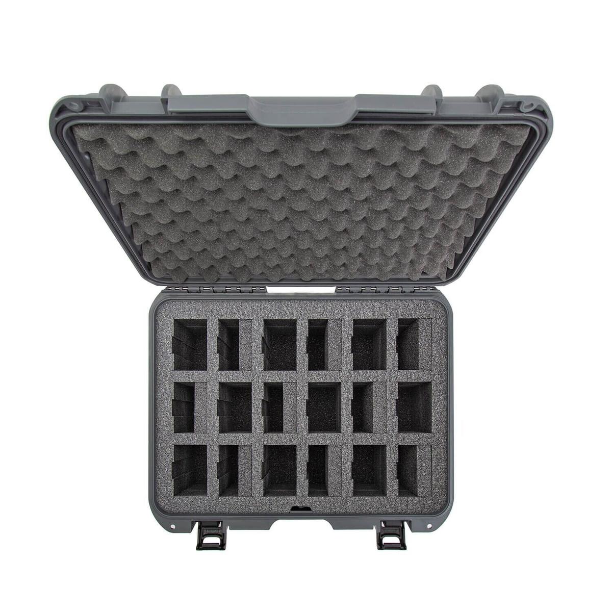 product/n/a/nanuk_930-m200b7_graphite_3.jpg