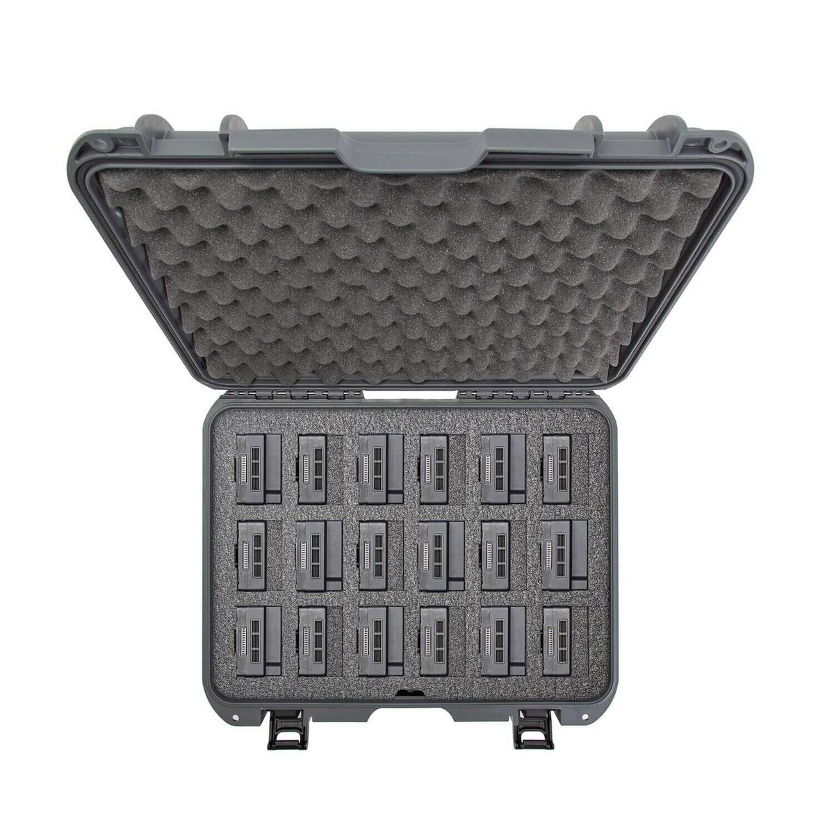 product/n/a/nanuk_930-m200b7_graphite_4.jpg