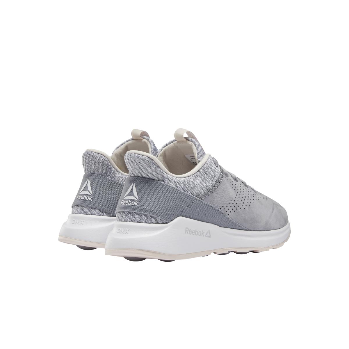 product/r/e/reebok_dv5829_6_footwear_photography_back_lateral_top_view_white_000.jpg