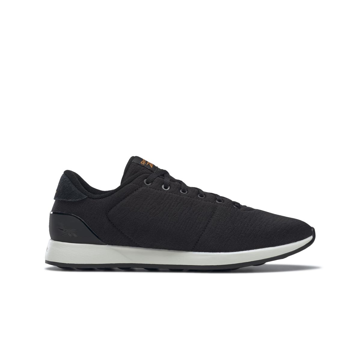 product/r/e/reebok_fz5539_1_footwear_photography_side_lateral_center_view_white_000.jpg