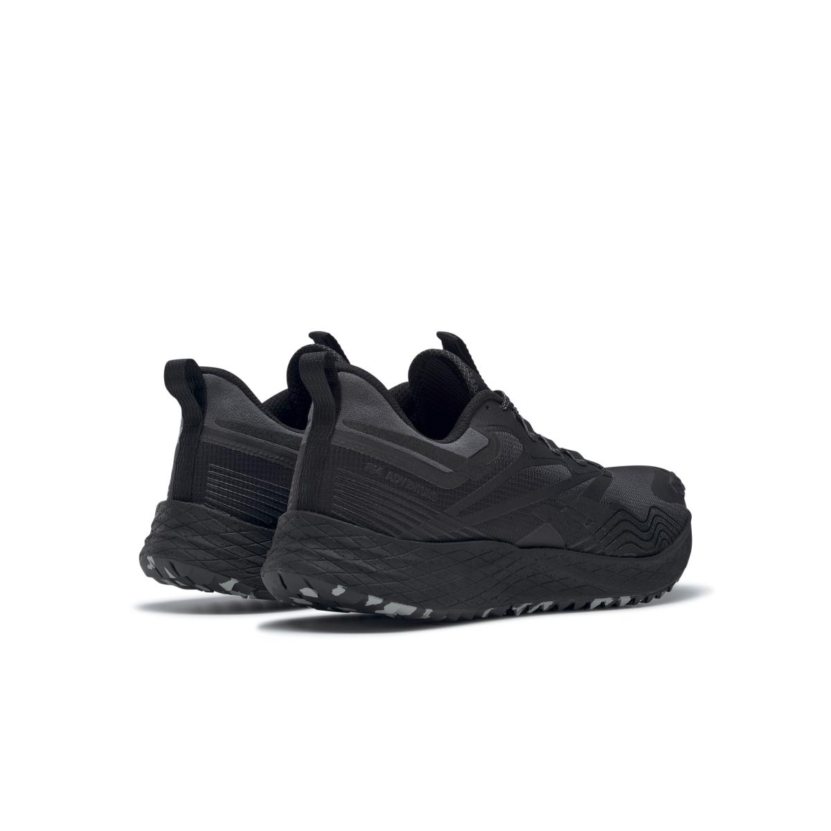 product/r/e/reebok_gz1405_6_footwear_photography_back_lateral_top_view_white_000.jpg