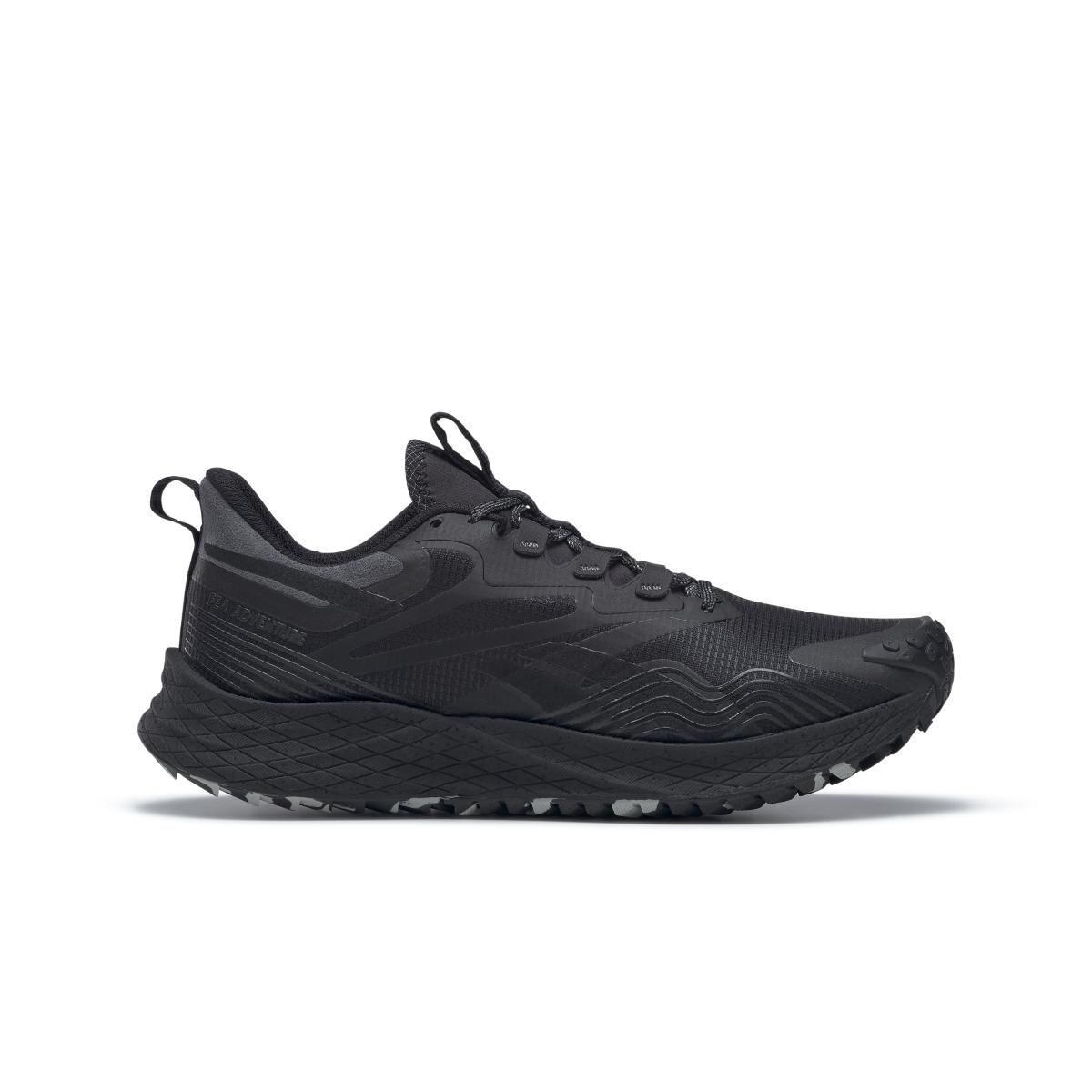 product/r/e/reebok_gz1406_1_footwear_photography_side_lateral_center_view_white_000.jpg