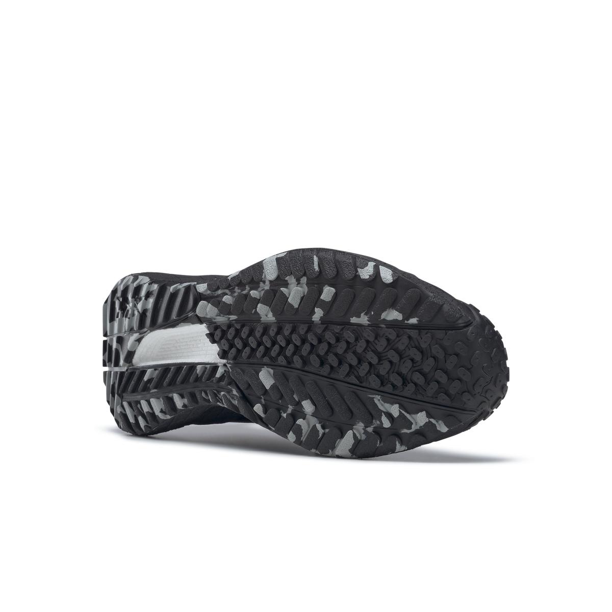 product/r/e/reebok_gz1406_3_footwear_photography_bottom_view_white_000.jpg