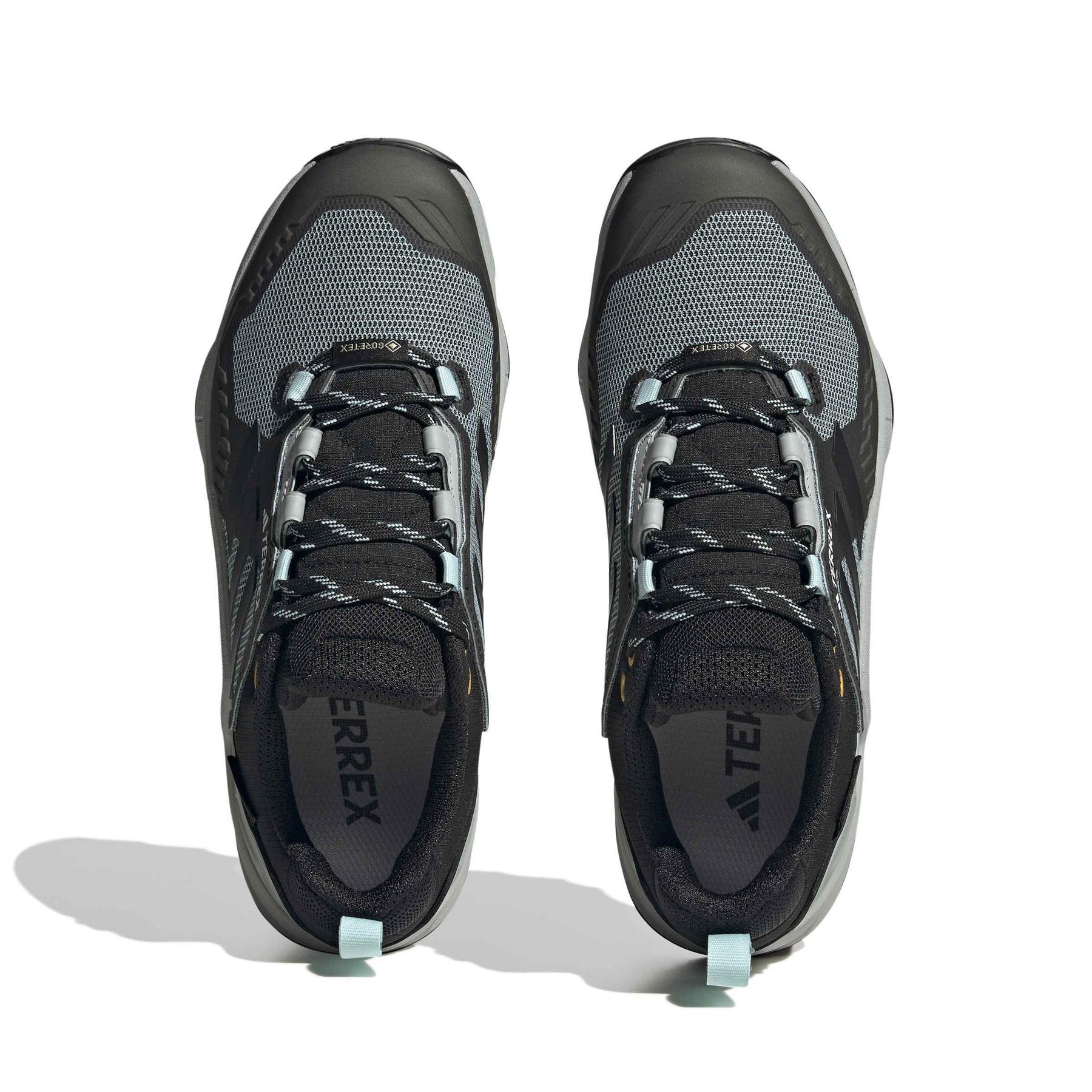 product/2/0/2025_09_adidas_if2403_3_footwear_photography_top_portrait_view_white.jpg