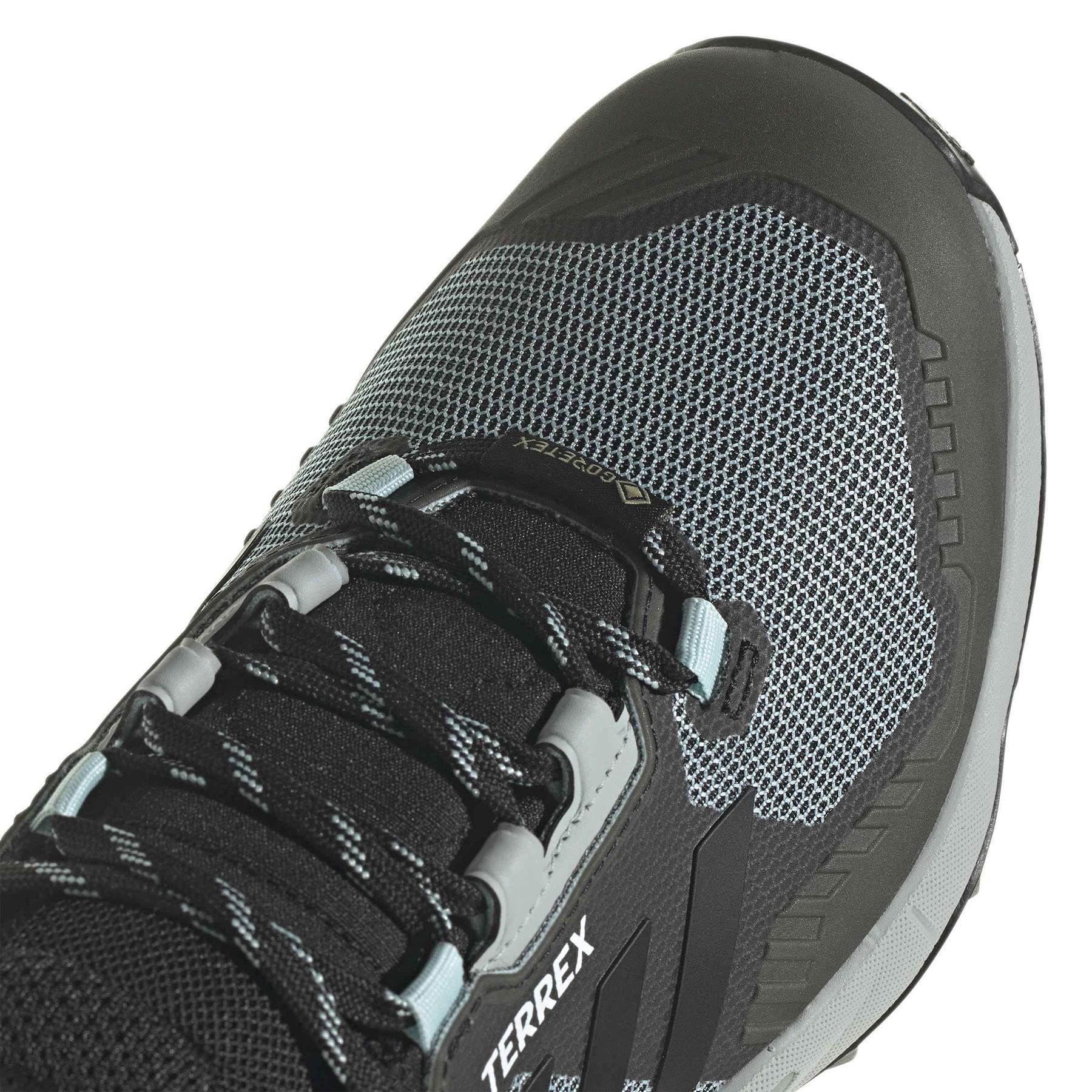 product/2/0/2025_09_adidas_if2403_8_footwear_photography_detail_view_1_white.jpg