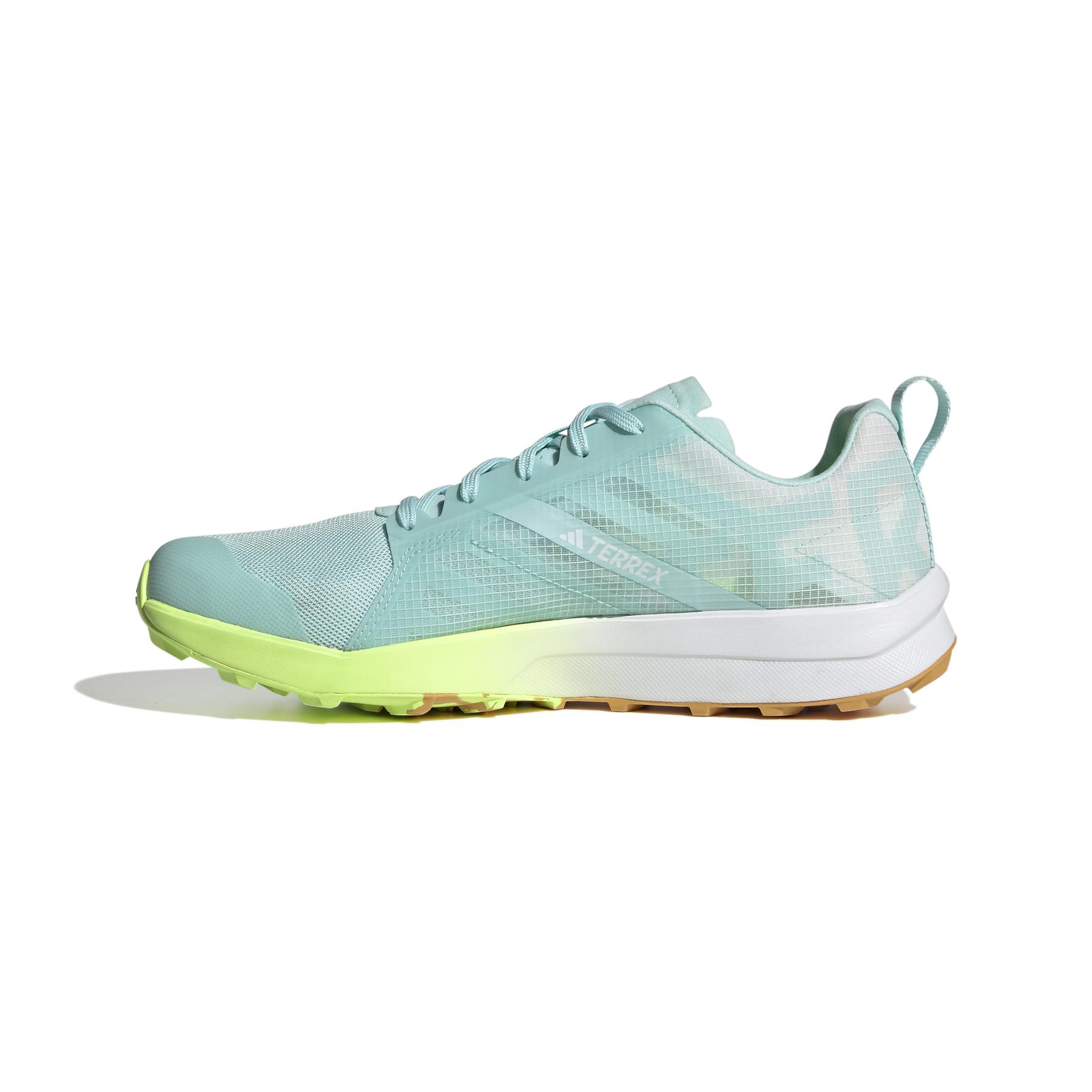product/2/0/2025_09_adidas_if5002_5_footwear_photography_side_medial_center_view_white.jpg